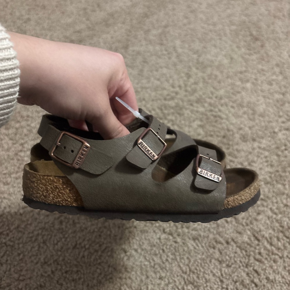 Birkenstock Kids Olive Green Two-Strap Sandals with Rose Gold Buckles